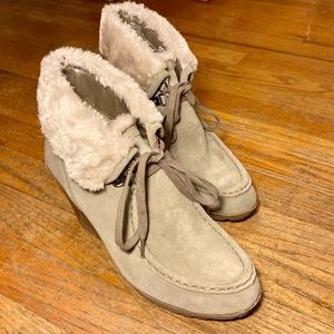 Sonoma Tan Suede Wedges with Fur Detail